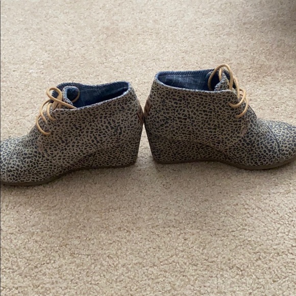 Toms Animal Print Wedge Boot - Picture 2 of 3